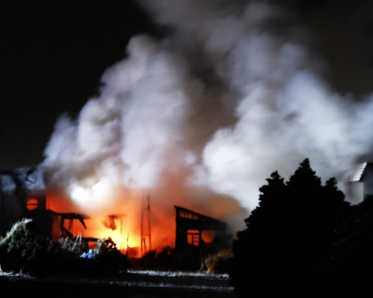 Powerful 7.6 quake strikes off Japan, tsunami warning lifted