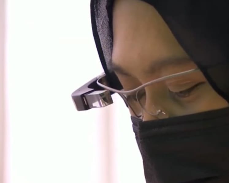 Dari robot penghantaran kepada cermin mata bijak:  Inovasi membantu rumah jagaan sediakan khidmat lebih baik