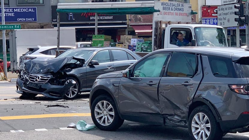 5 people hospitalised after Upper Thomson Road accident leaves car flipped over
