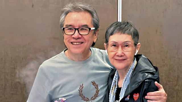 整个肺部白花花，姜大卫爱妻肺炎拖16天入院险丧命！