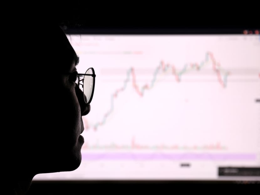 A recent survey finds that the proportion of Singaporeans aged in their 20s who are on track to meeting their investment goals has plummeted to under 32 per cent in 2023, from 75 per cent in 2019. A recent survey finds that the proportion of Singaporeans aged in their 20s who are on track to meeting their investment goals has plummeted to under 32 per cent in 2023, from 75 per cent in 2019.