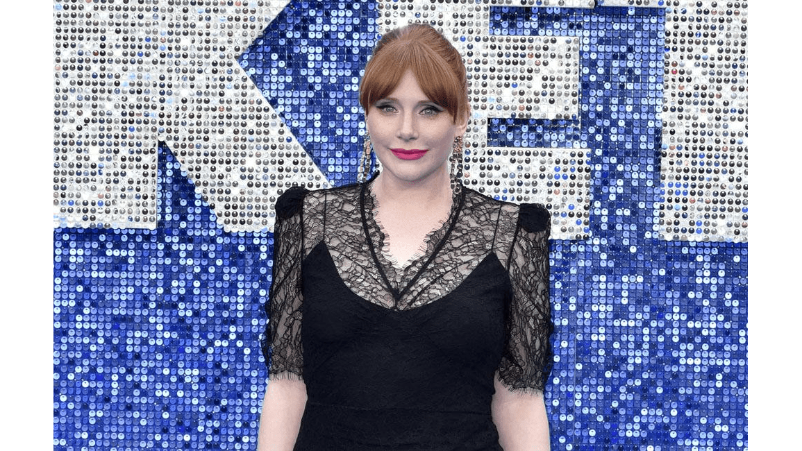 Bryce Dallas Howard Graduates From NYU 21 Years After Enrolling 8days
