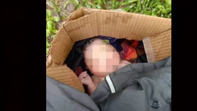 Bayi perempuan baru lahir dijumpa di ladang kelapa sawit