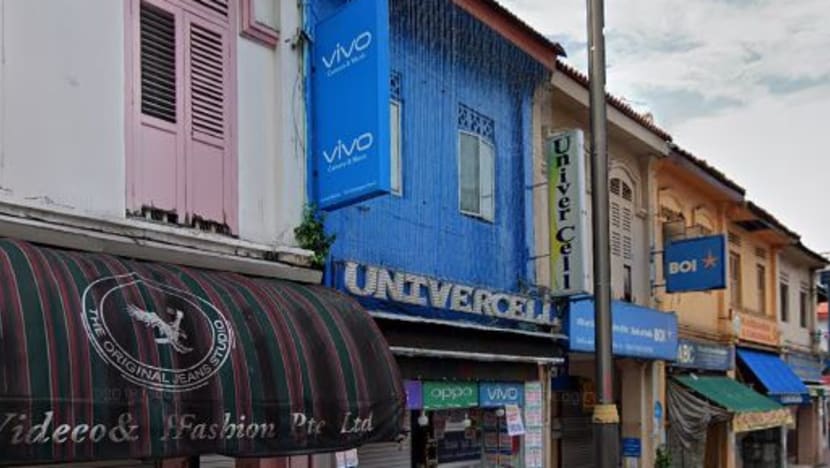 Covid-19: UniverCell Mobile Market shop in Little India found to be severely overcrowded, ordered to close