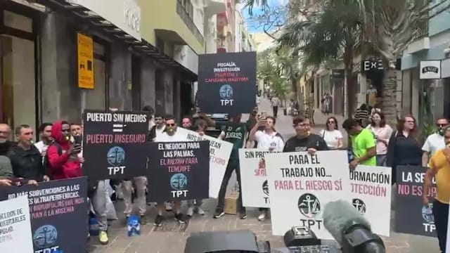 西班牙港口工人抗议 反对汉坦病毒游轮靠岸