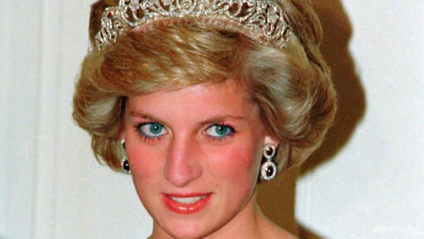 Prince William welcomes new probe into Princess Diana's 1995 BBC interview