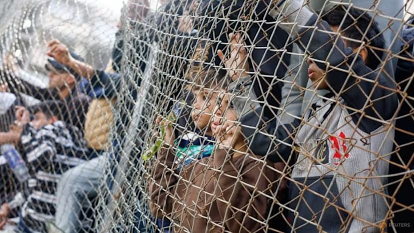 Bola sepak 'hidup' semula di Gaza di tengah runtuhan perang