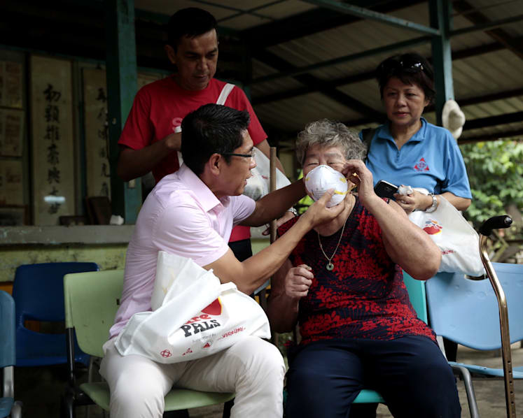 Haze care packs distributed to Pulau Ubin residents