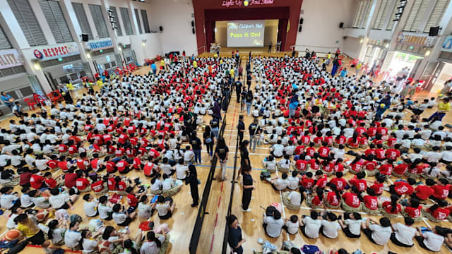 庆祝创校90周年 育能小学传球活动缔造新加坡纪录