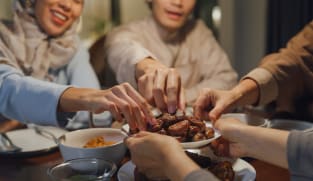 Kurma ternyata harus dicuci sebelum dimakan, ini alasannya