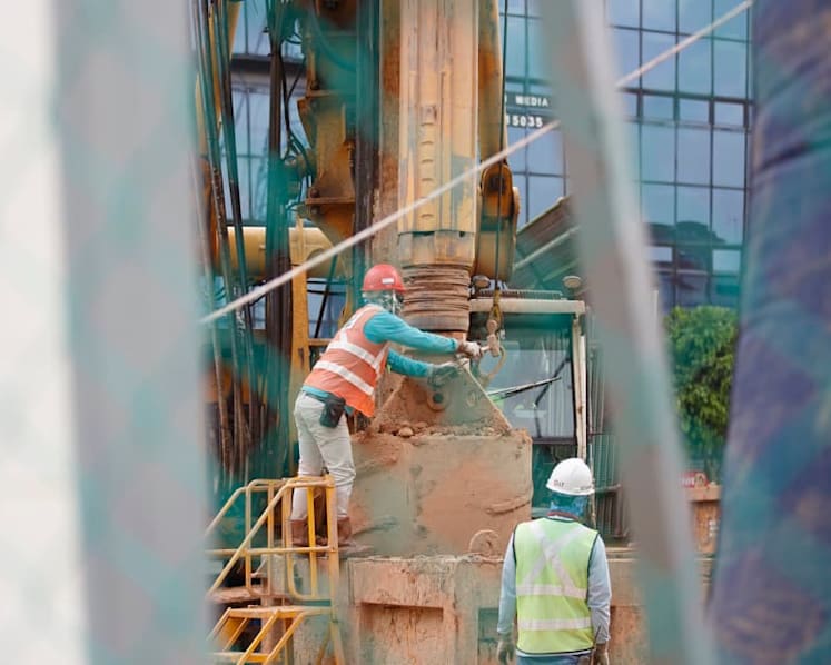 MOM reviewing demerit points system, number of safety officers on building sites after spike in workplace deaths