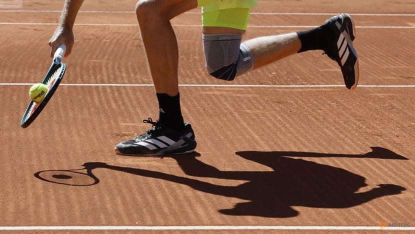 Djokovic beats Hurkacz to win 100th title at Geneva Open