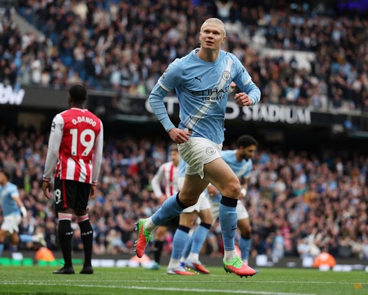 Man City stay in title hunt, Liverpool held, Bournemouth eye Europe