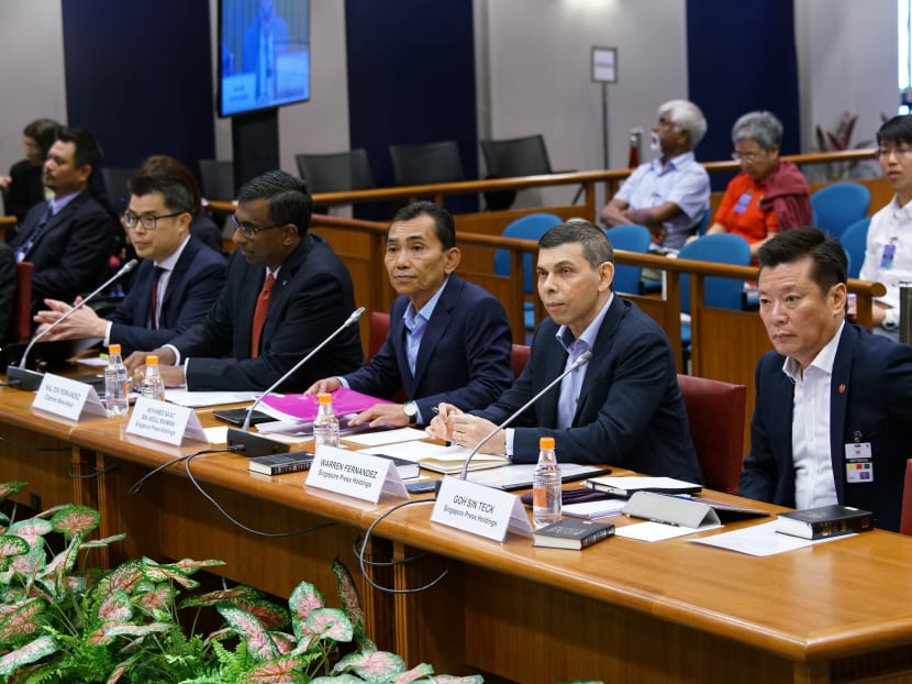 Top editors of the Republic's main media outlets voiced support on Friday (March 23) for regulation of major mobile and social media platforms like Facebook, calling for a "level playing field" in terms of taking responsibility for the distribution of online content. Photo: MCI