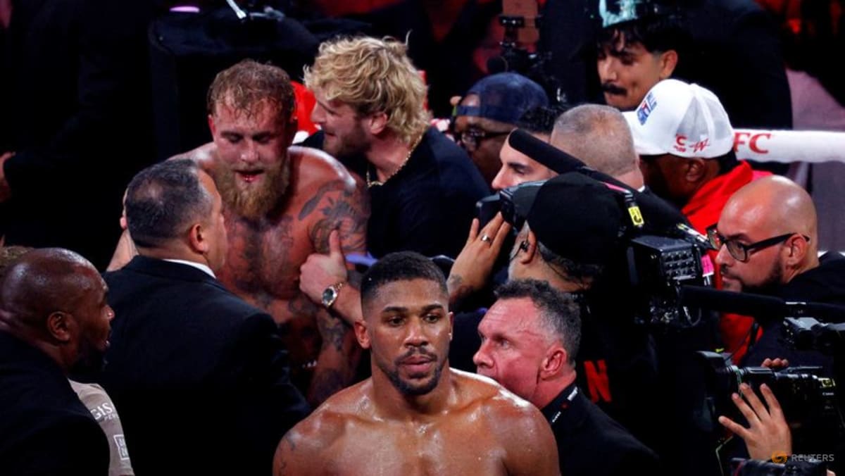 Usyk backs Joshua to beat Fury ahead of heavyweight showdown