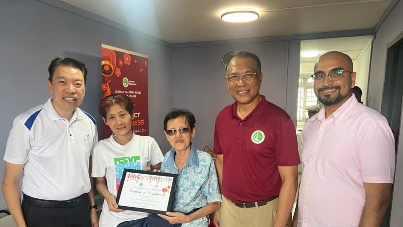 Darul Islah bawa keceriaan kepada warga emas sempena Tahun Baharu Cina