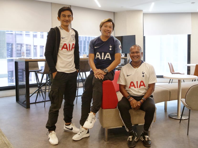 (From L-R) Former Lions Nazri Nasir, Lee Man Hon and Samawira Basri will be travelling to London to watch the Tottenham Hotspur vs Manchester United game. (From L-R) Former Lions Nazri Nasir, Lee Man Hon and Samawira Basri will be travelling to London to watch the Tottenham Hotspur vs Manchester United game.