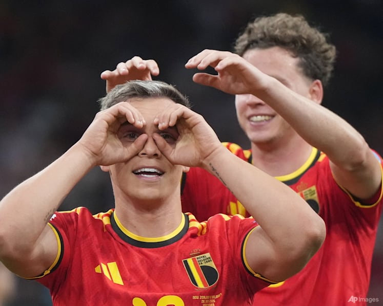 Belgium beat New Zealand 5-1 to advance to World Cup knockout stage