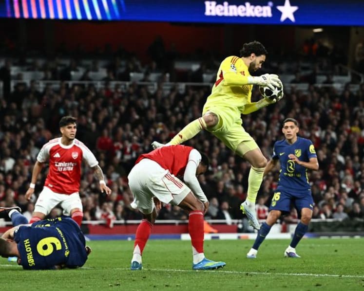 Saka sends Arsenal past Atletico into Champions League final