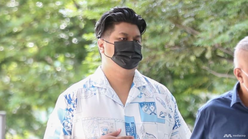 Dee Kosh mengaku bersalah atas kesalahan seksual terhadap 2 budak lelaki bawah umur Dee Kosh mengaku bersalah atas kesalahan seksual terhadap 2 budak lelaki bawah umur