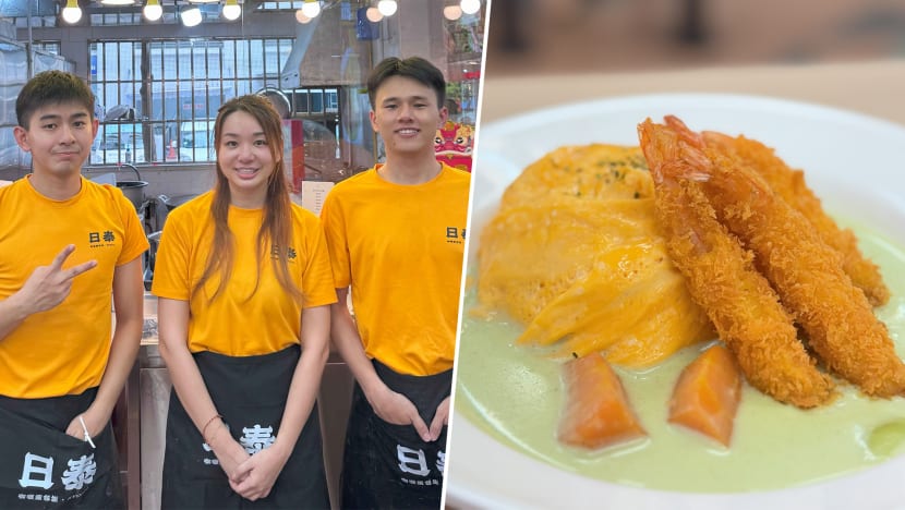 Young Hawkers Bring Popular Green Curry Tornado Omelette Rice From Malaysia To S’pore Kopitiams Young Hawkers Bring Popular Green Curry Tornado Omelette Rice From Malaysia To S’pore Kopitiams