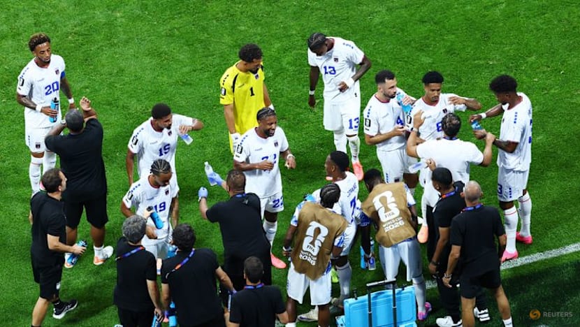Hydration breaks heat up World Cup debate with players, coaches split on new rule