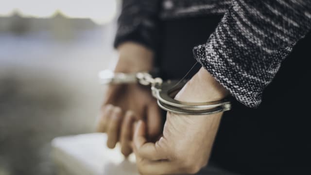 涉在日本持械抢劫伤人 两马国男子机场被捕