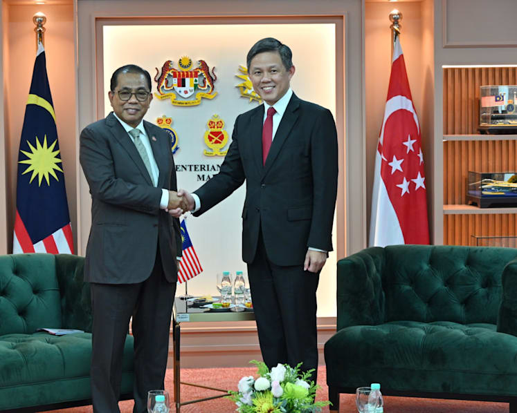 Singapore and Malaysia defence ministers meet, reaffirm longstanding ties