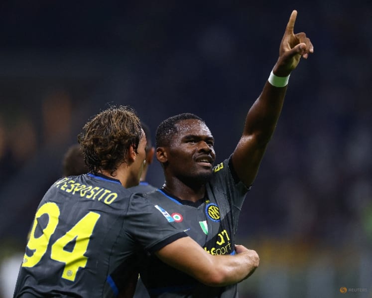 Inter rally past Udinese to stay level with Roma at Serie A summit