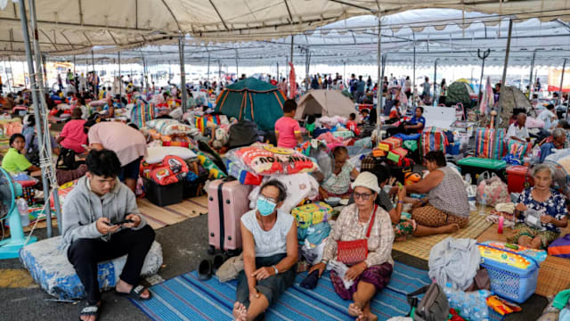 泰柬边境冲突50万人紧急疏散 双方互指攻击平民区