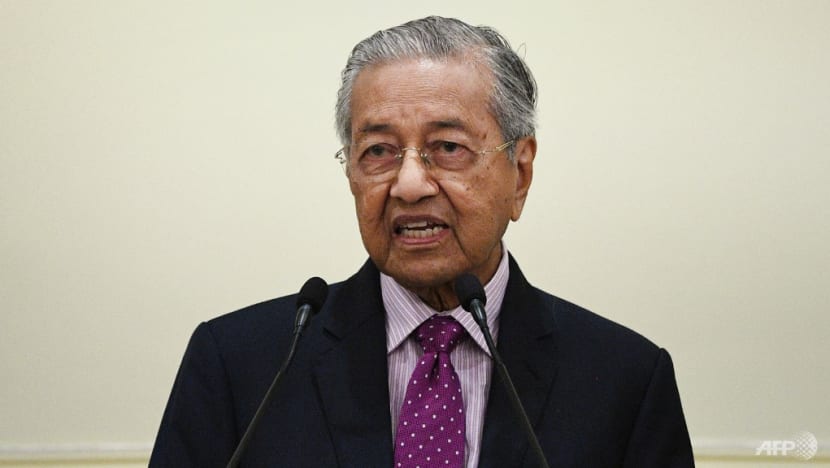 Mahathir received RM2.6 million political donation, says witness in Zahid’s corruption trial Mahathir received RM2.6 million political donation, says witness in Zahid’s corruption trial