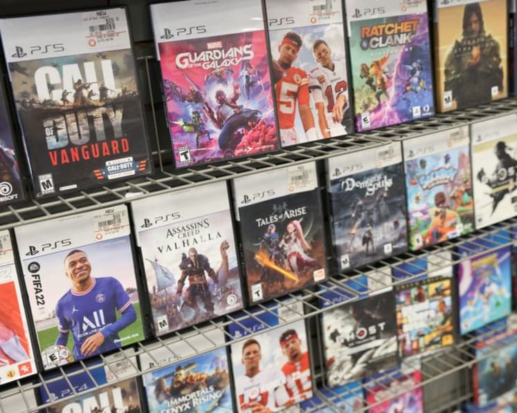 GameStop reports 14% rise in quarterly revenue, unveils $2 billion share buyback