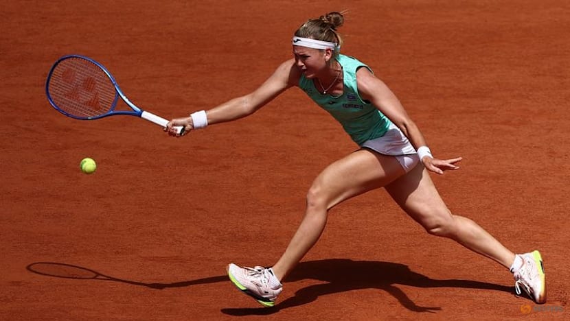 Teenager Andreeva downs Bouzkova for French Open fourth round spot