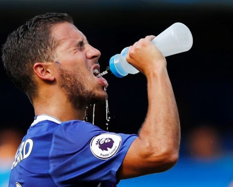 Commentary: Overhydrating presents health hazards for young athletes