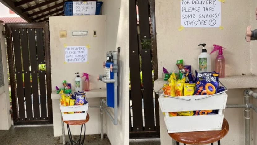 Wanita ini beri makanan ringan percuma bagi pekerja penghantaran dipuji netizen Wanita ini beri makanan ringan percuma bagi pekerja penghantaran dipuji netizen