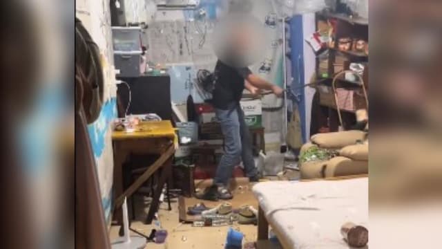 疑不满妻子要当网红 中国男子把家全砸了