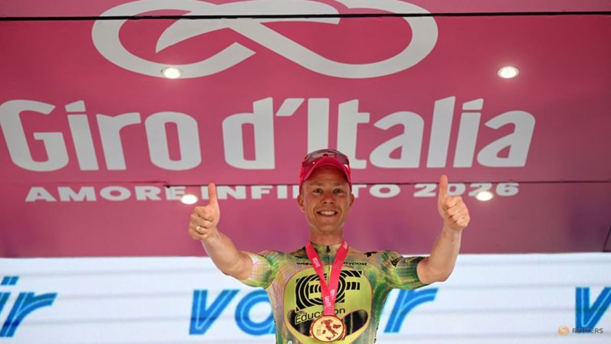 Danish veteran Valgren wins Giro's 17th stage