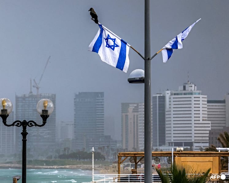 Israel backs US-Iran temporary ceasefire