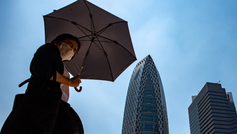 UV protection umbrellas, fans and ice packs: How S'poreans living overseas are coping with the heatwaves