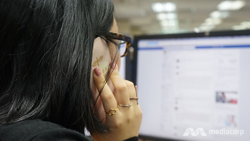 Penipu menyamar sebagai pekerja Google, Apple; tipu mangsa lebih S$15,000 Penipu menyamar sebagai pekerja Google, Apple; tipu mangsa lebih S$15,000