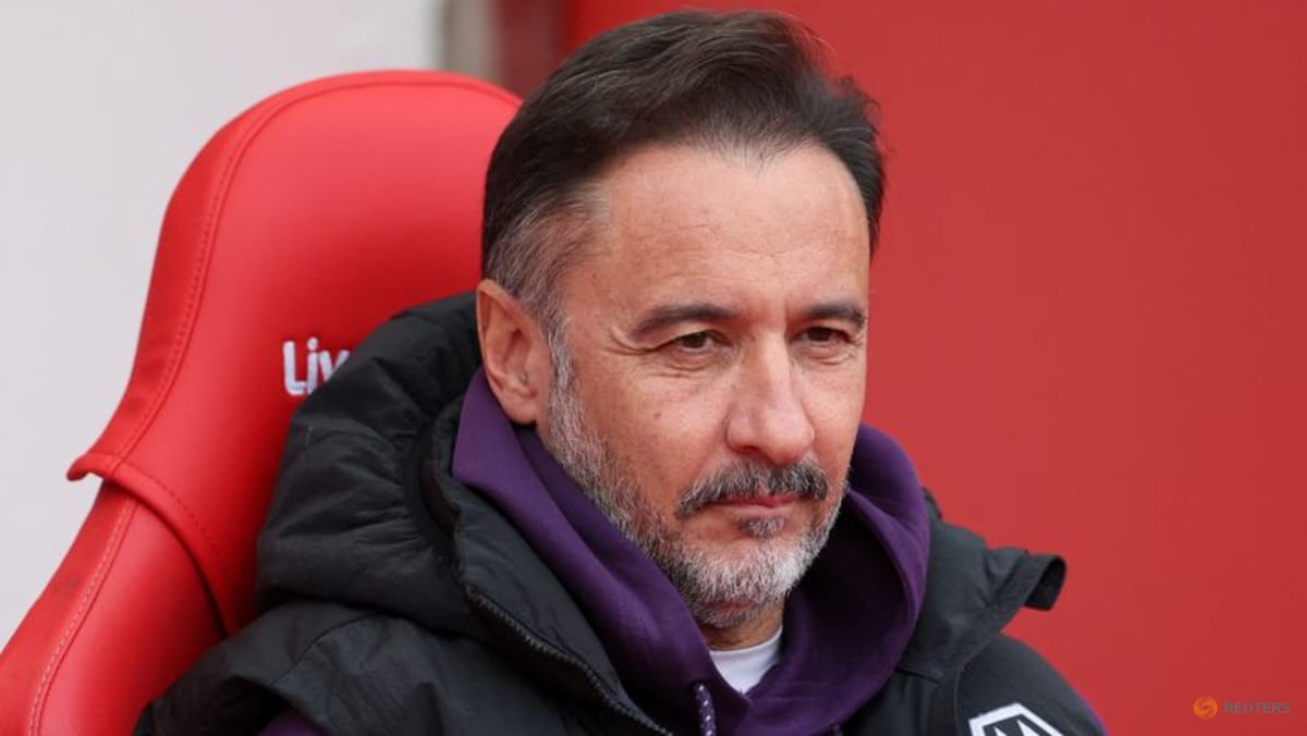 Wolves boss Pereira fined 15,000 pounds for kicking ball at dugout