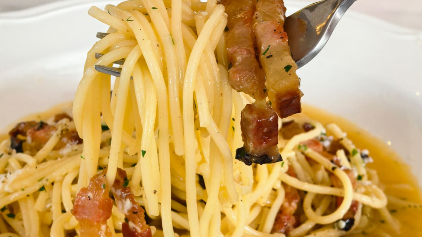 Spaghetti Carbonara：正宗罗马风味，Guanciale（风干猪脸颊肉）煎得很香，口感也好。（图：李宛纹）