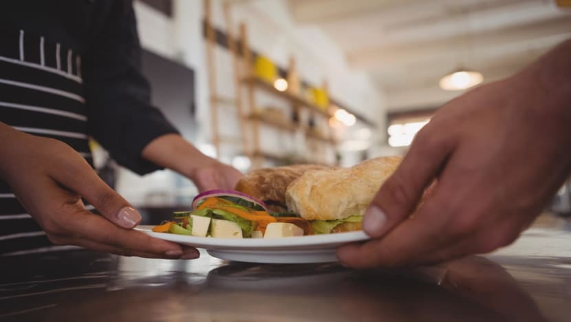 School canteen food prices set to rise, after MOE revises pricing guidelines in response to higher costs
