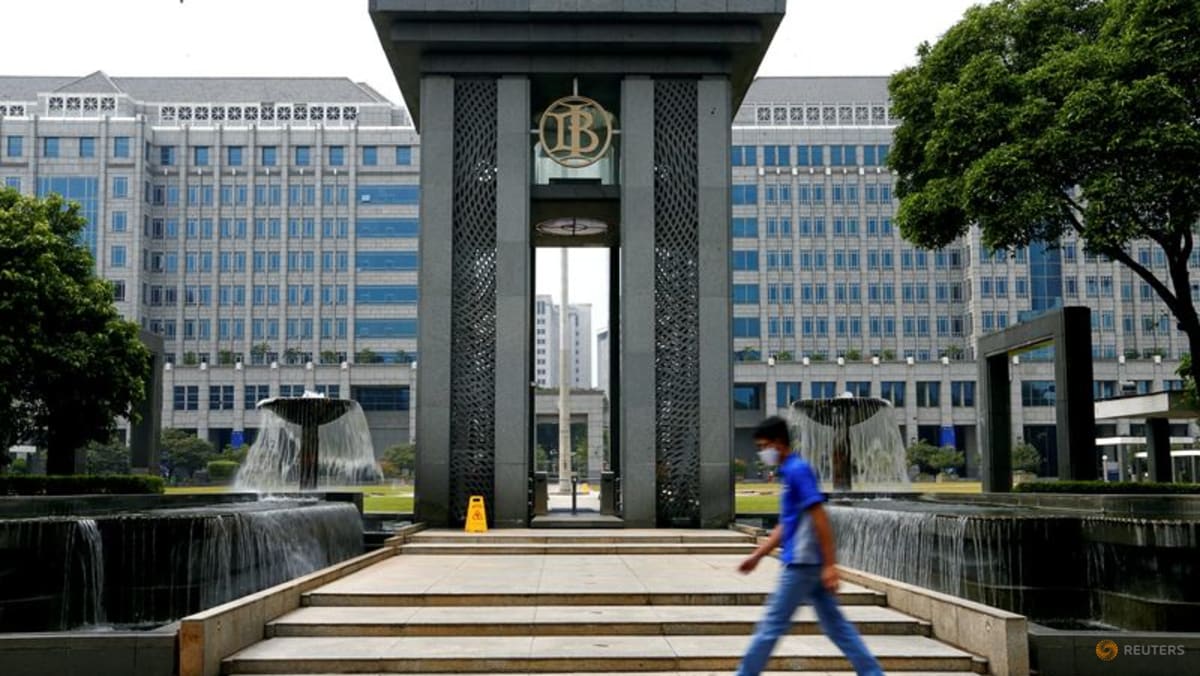Indonesia raises rates in surprise move to support sinking r
