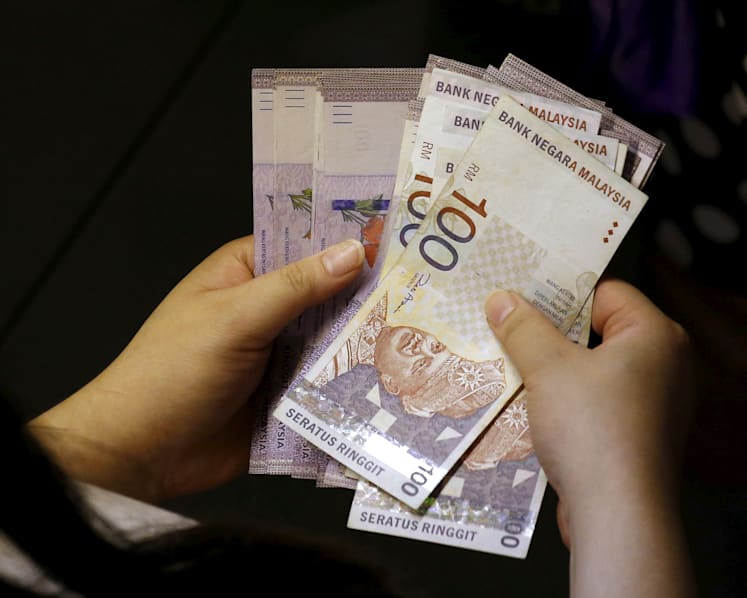 Singdollar at lowest this year against ringgit