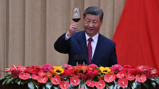 习近平：台湾是中国大陆神圣领土 统一是人民共同愿望
