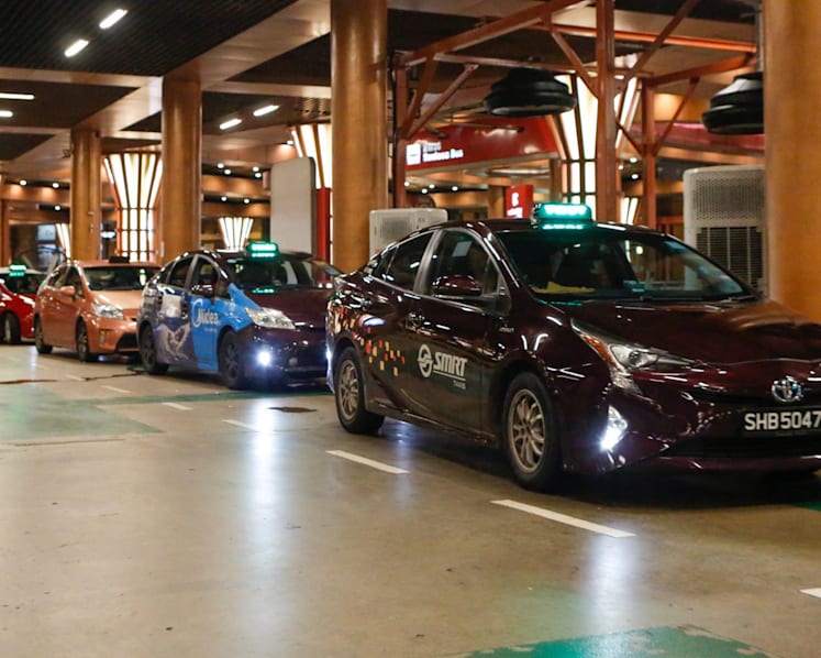 Taxi, private-hire drivers can deliver food and groceries until end-Sept: Khaw