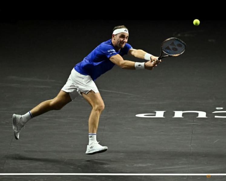 Laver Cup tied 1-1 as Ruud, Nakashima win opening matches