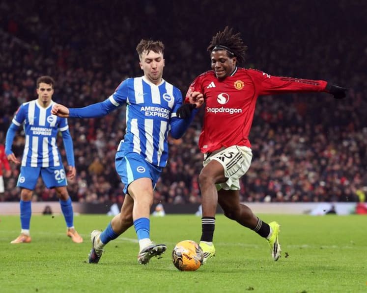 Martinelli hat-trick sends Arsenal past Portsmouth in FA Cup, Man Utd beaten