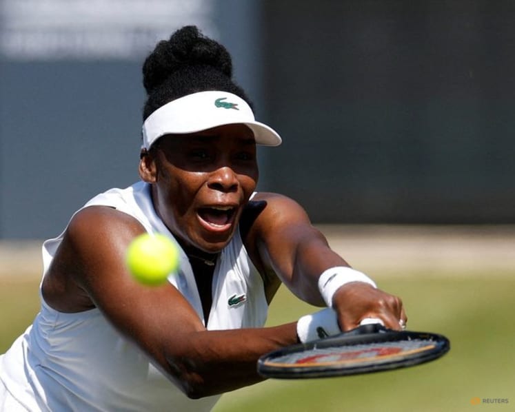 Williams sisters pull out of Wimbledon doubles after Serena injury